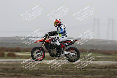 media/Nov-29-2025-TrackDaz (Sat) [[10ae2d9bce]]/B Group/Session 4 (Wheelie Bump)/